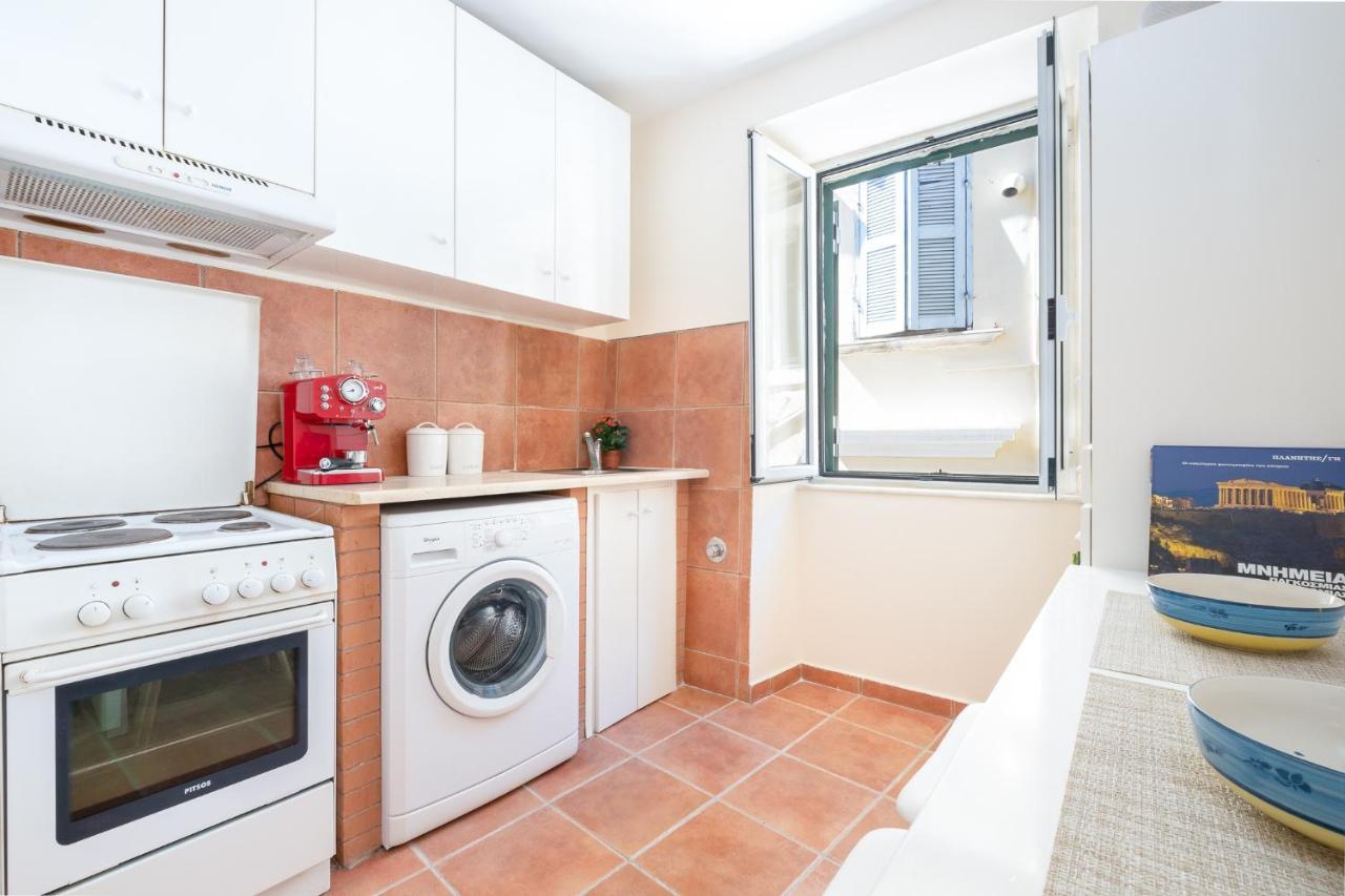 Old Town Gem - Elegant Guilford Apartment Corfu  Buitenkant foto